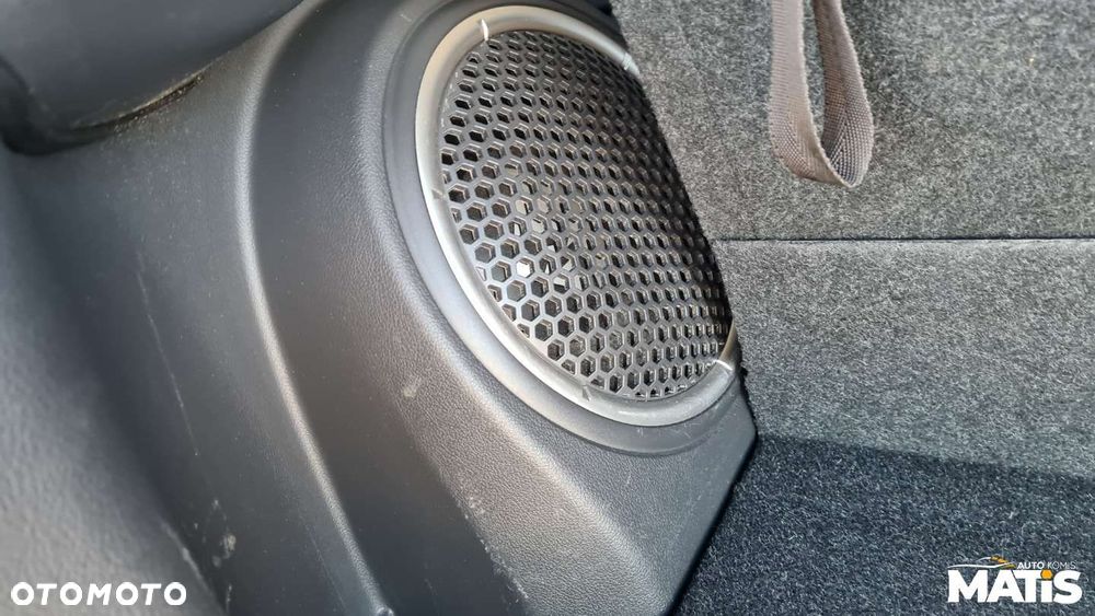 Mitsubishi Outlander - 31
