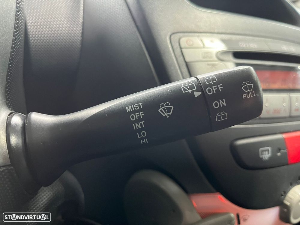 Peugeot 107 1.0 Trendy E4 - 17