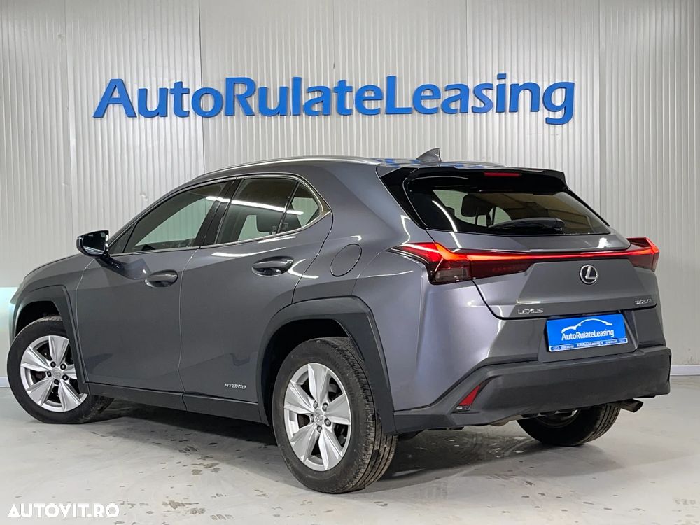 Lexus UX 250h Business Edition - 4