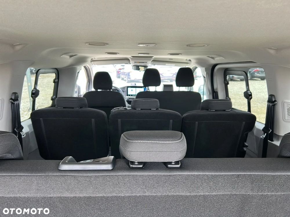 Volkswagen Transporter Kombi L2H1 M1 - 17