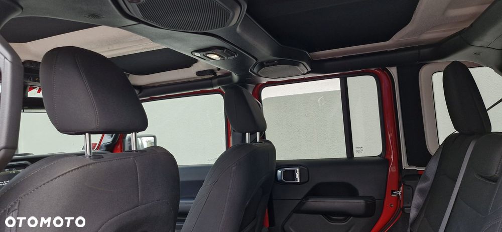 Jeep Wrangler Unlimited GME 2.0 Turbo Sahara - 13