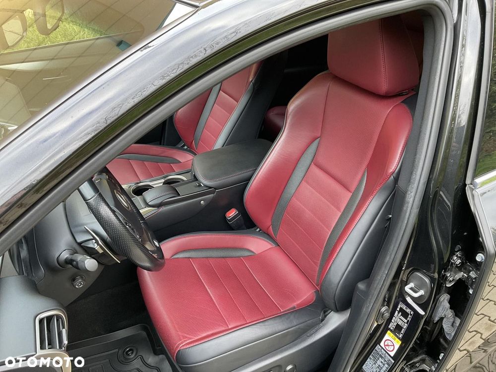 Lexus NX 300h F Sport AWD - 11