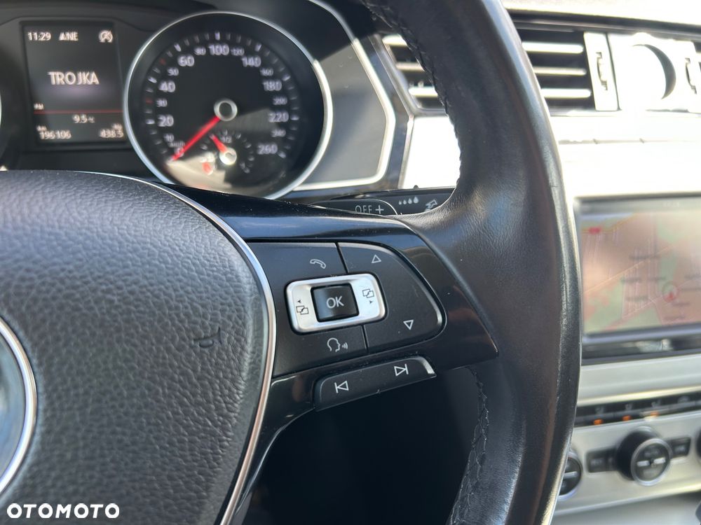 Volkswagen Passat Variant 2.0 TDI SCR DSG Comfortline - 20