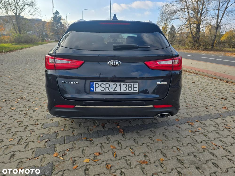 Kia Optima - 11