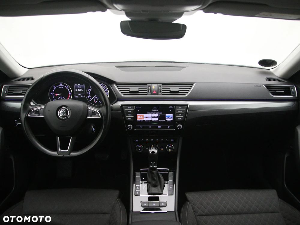 Skoda Superb 2.0 TDI Style DSG - 2
