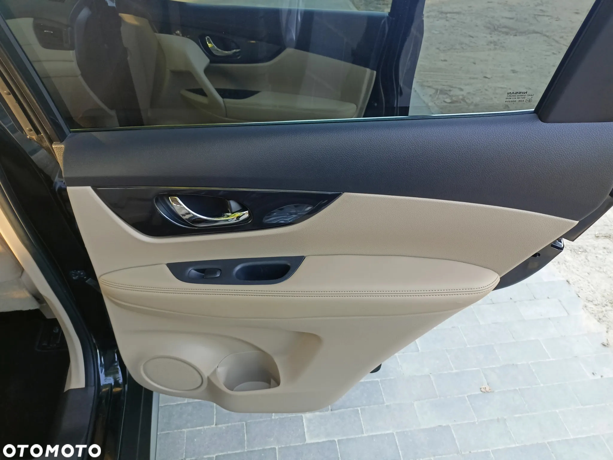 Nissan Rogue - 18