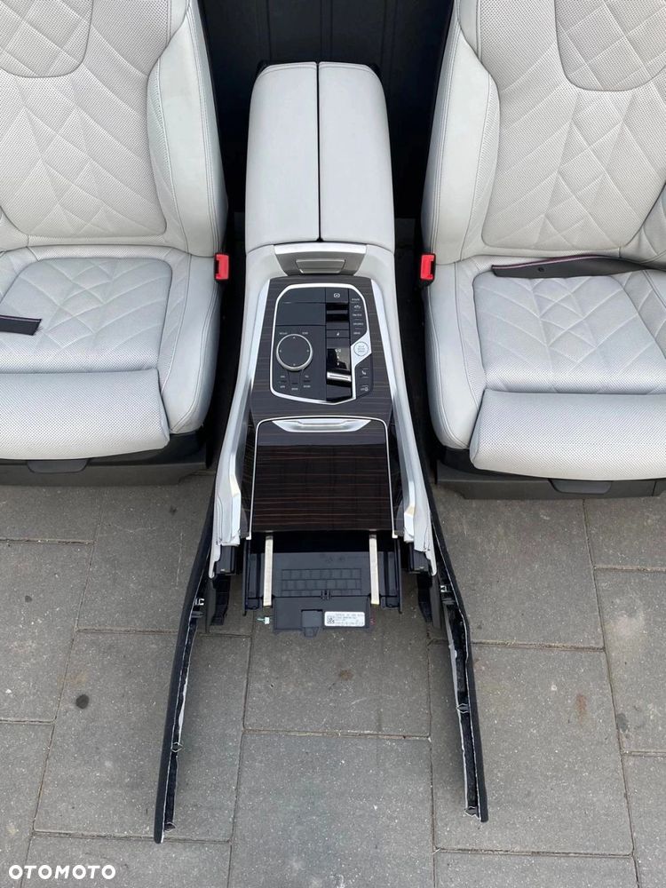 FOTELE TAPICERKA BOCZKI KANAPA TUNEL BMW X6 G06 SENSAFIN SILVERSTONE GRZANE - 2