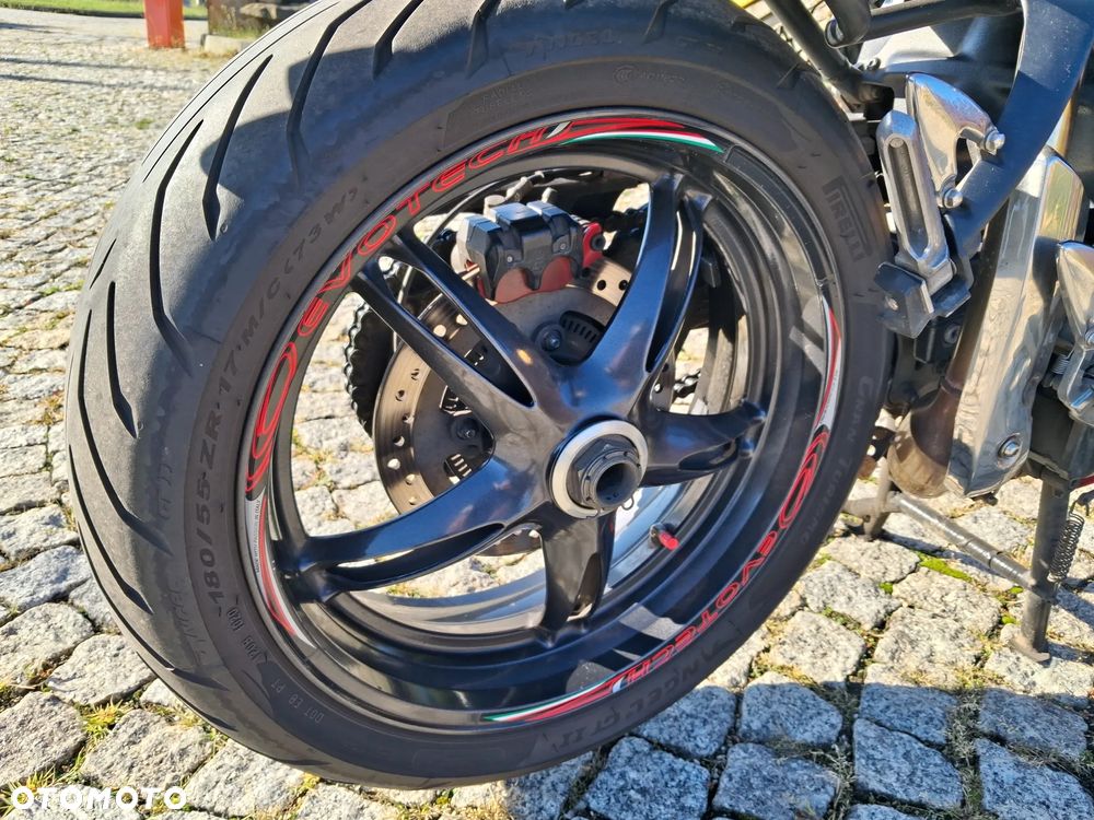 Triumph Sprint - 8