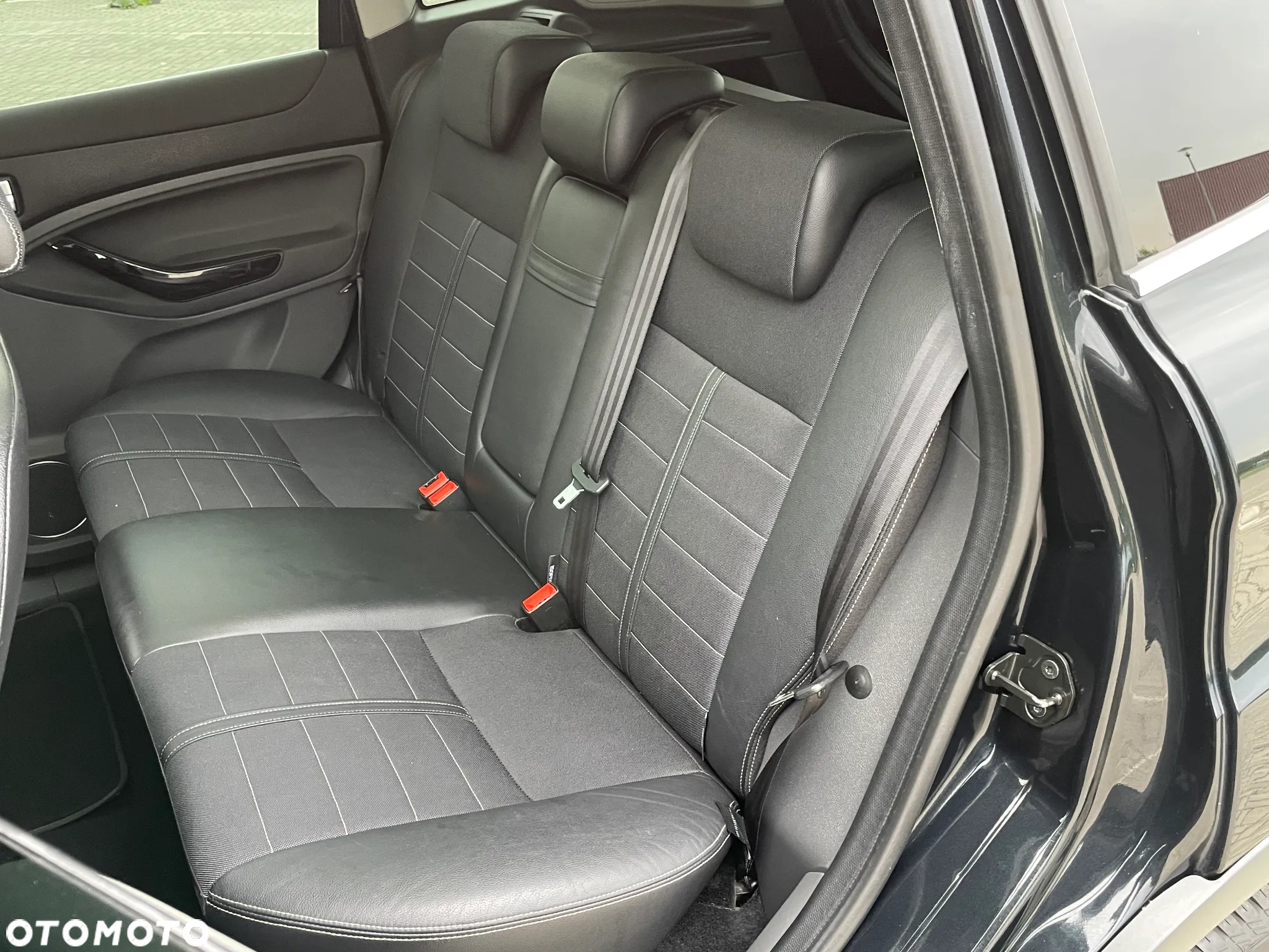 Ford Kuga 2.0 TDCi 4WD Titanium - 12