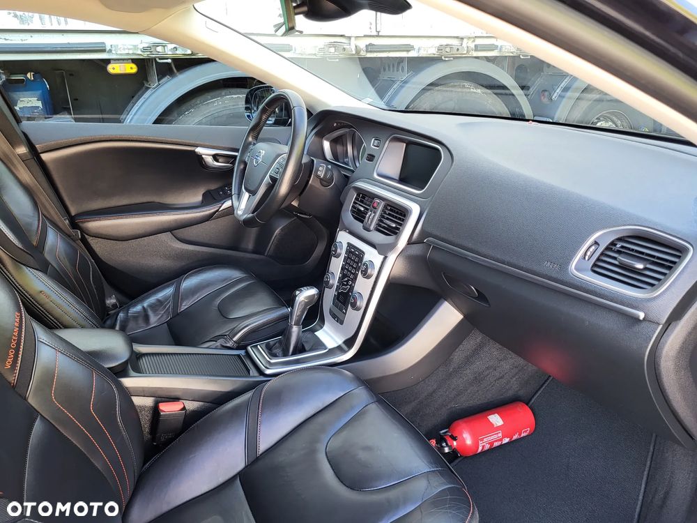 Volvo V40 D2 Drive-E Ocean Race - 31