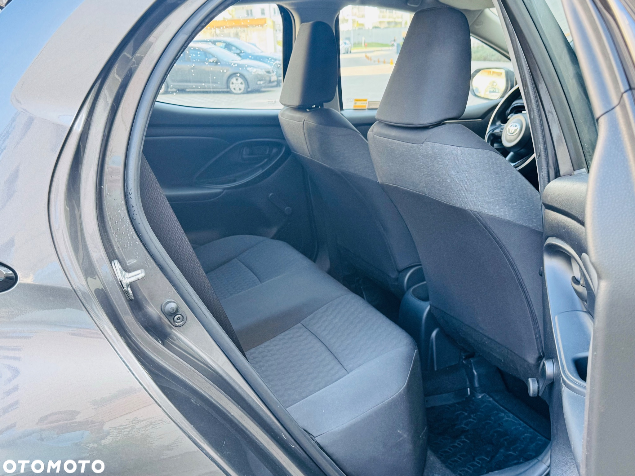 Toyota Yaris - 36