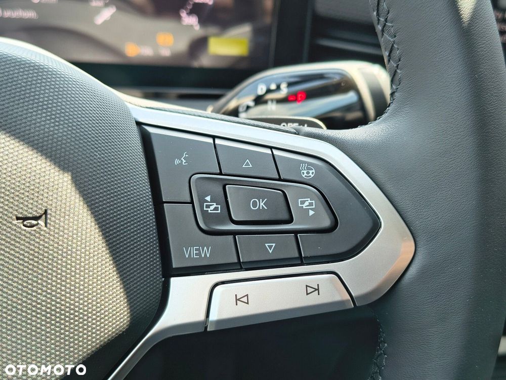 Volkswagen T-Roc 1.5 eTSI Life DSG - 15
