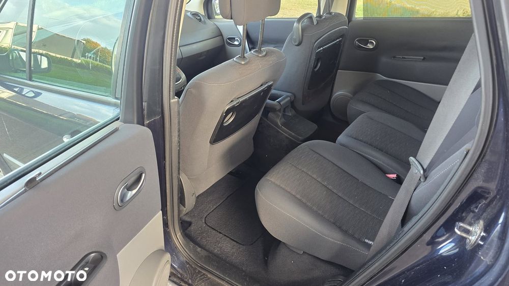 Renault Scenic - 18