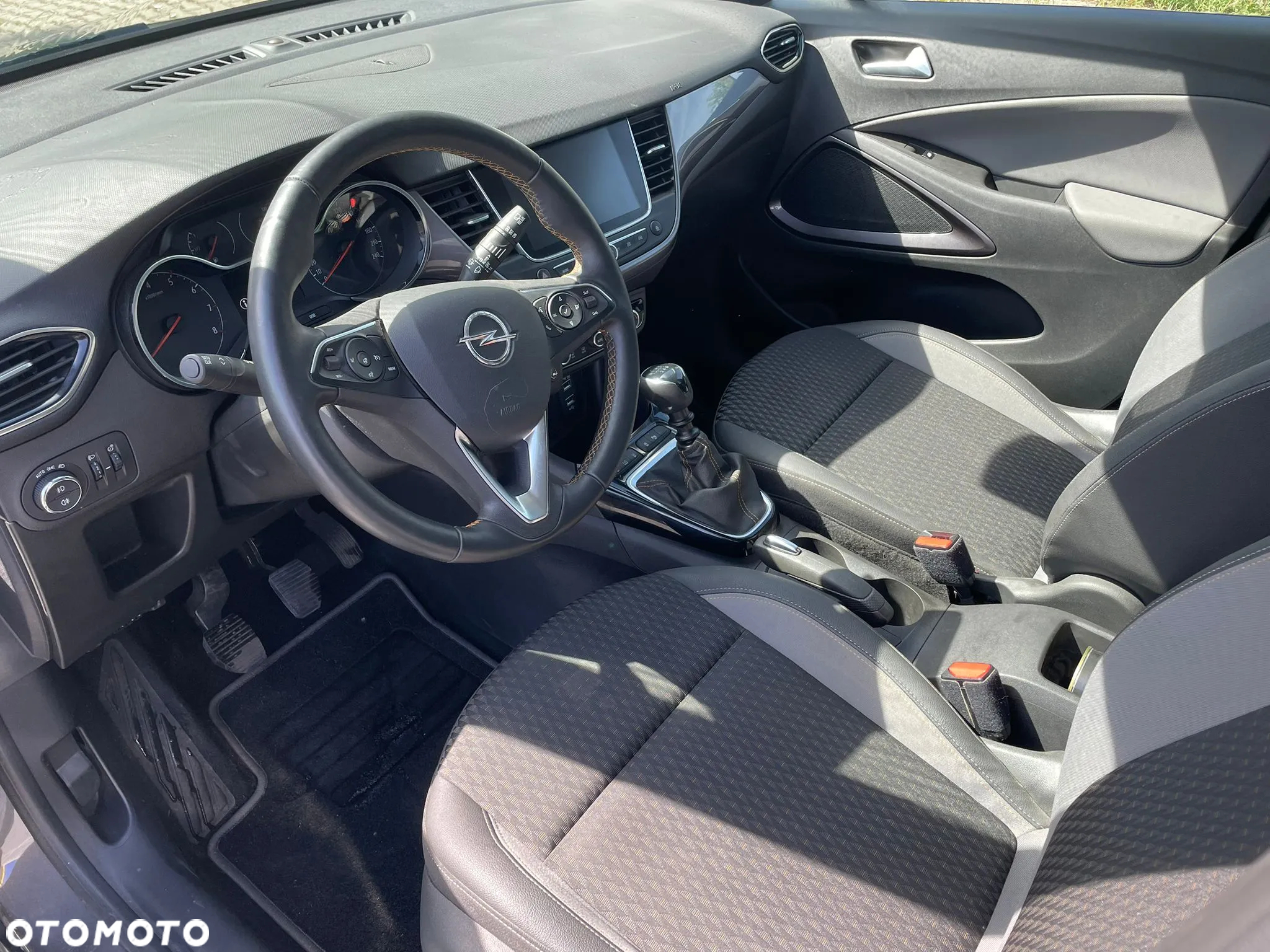 Opel Crossland X 1.2 Start/Stop Innovation - 11
