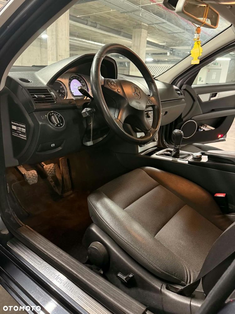 Mercedes-Benz Klasa C 180 Kompressor Avantgarde - 9