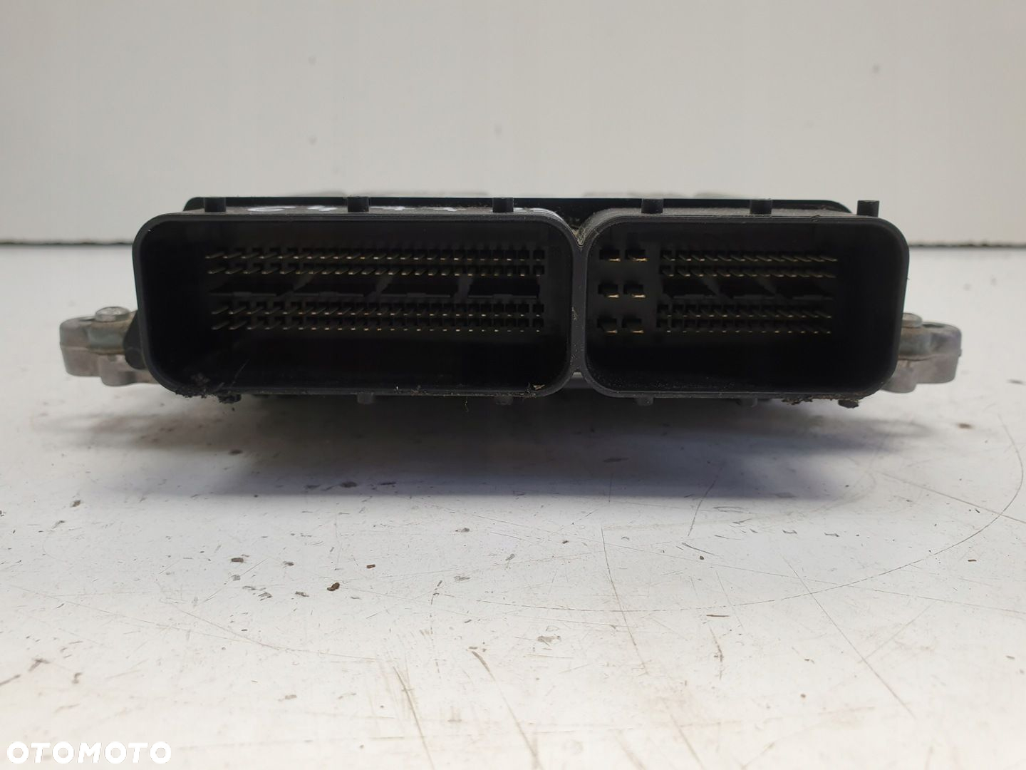 Volvo XC90 2.4 D5 STEROWNIK SILNIKA 31372225AA - 3