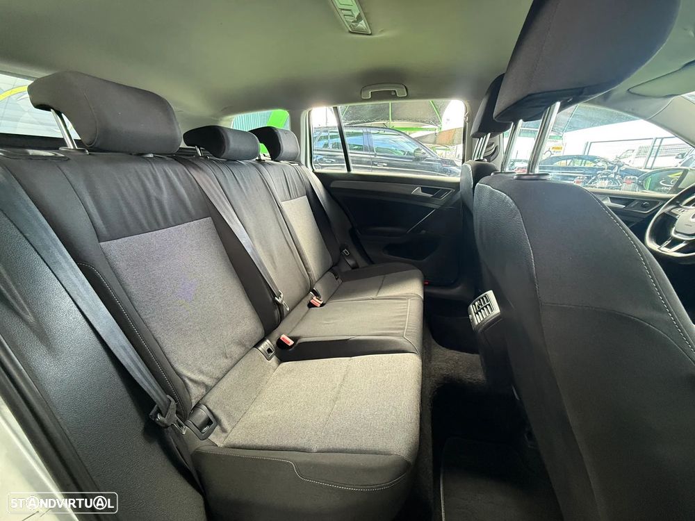 VW Golf Variant 1.6 TDi Trendline - 17