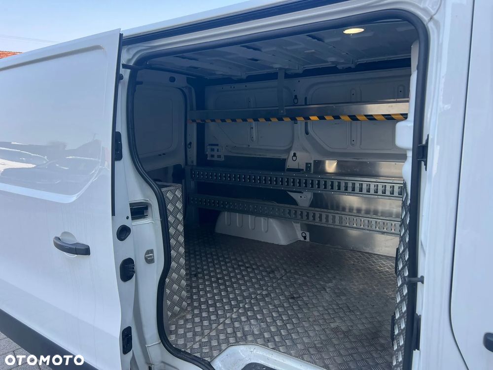 Renault TRAFIC - 21