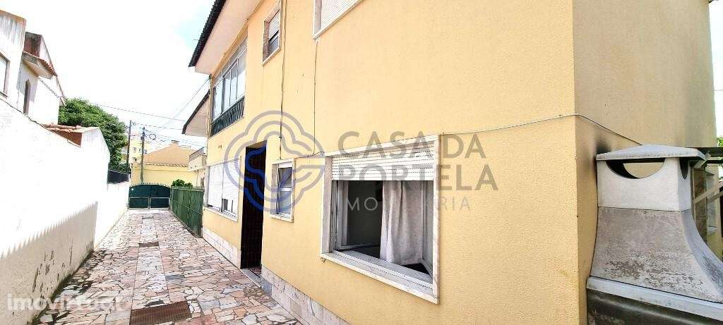 Moradia T4 na Parede – Excelente Oportunidade! - Grande imagem: 2/37