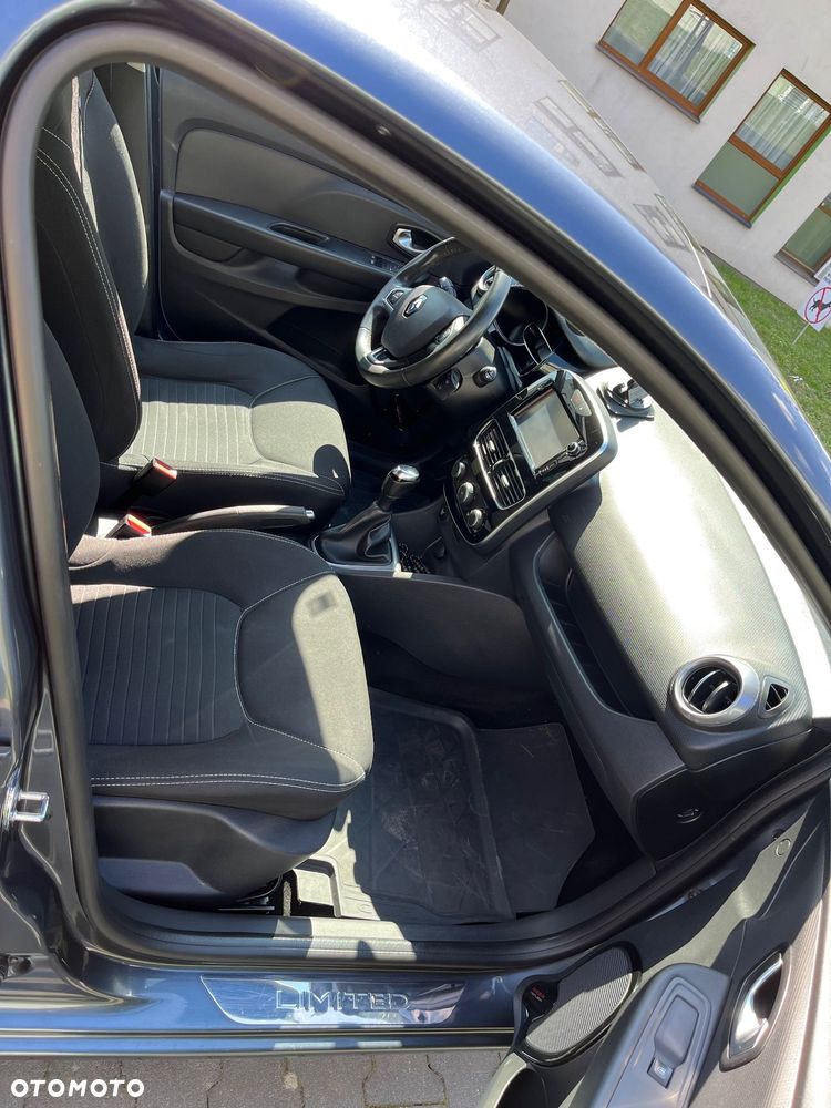 Renault Clio 1.2 16V Limited - 13