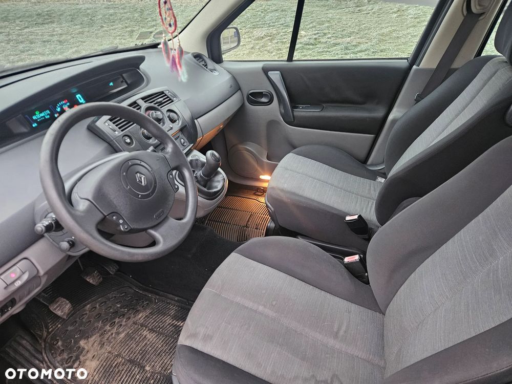 Renault Scenic 1.6 16V EXpression - 23