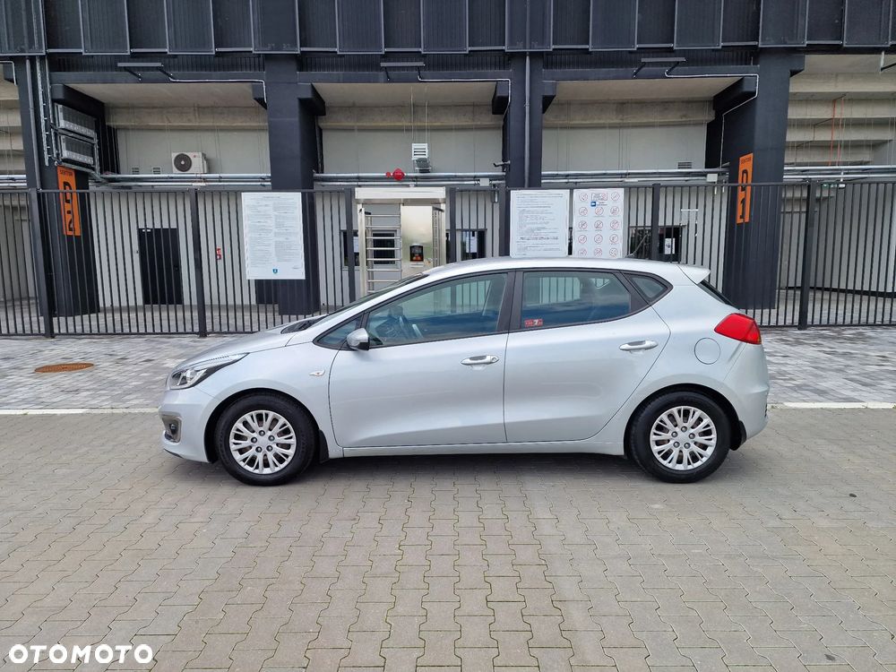 Kia Ceed 1.6 CRDi M - 24