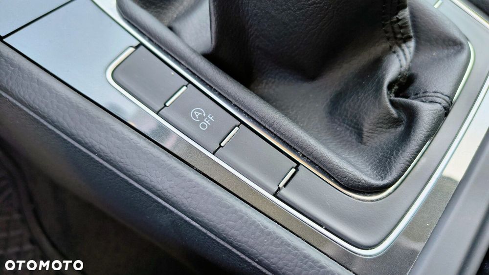 Volkswagen Golf Variant - 29