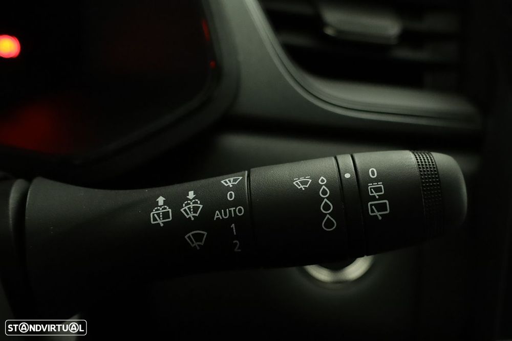 Renault Captur 1.0 TCe Techno Bi-Fuel - 17
