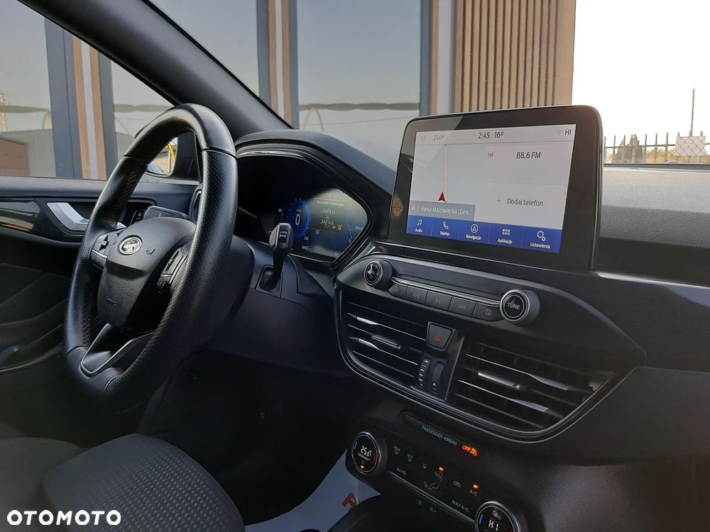 Ford Focus 1.5 EcoBlue STart-Stopp-System ST-LINE - 21