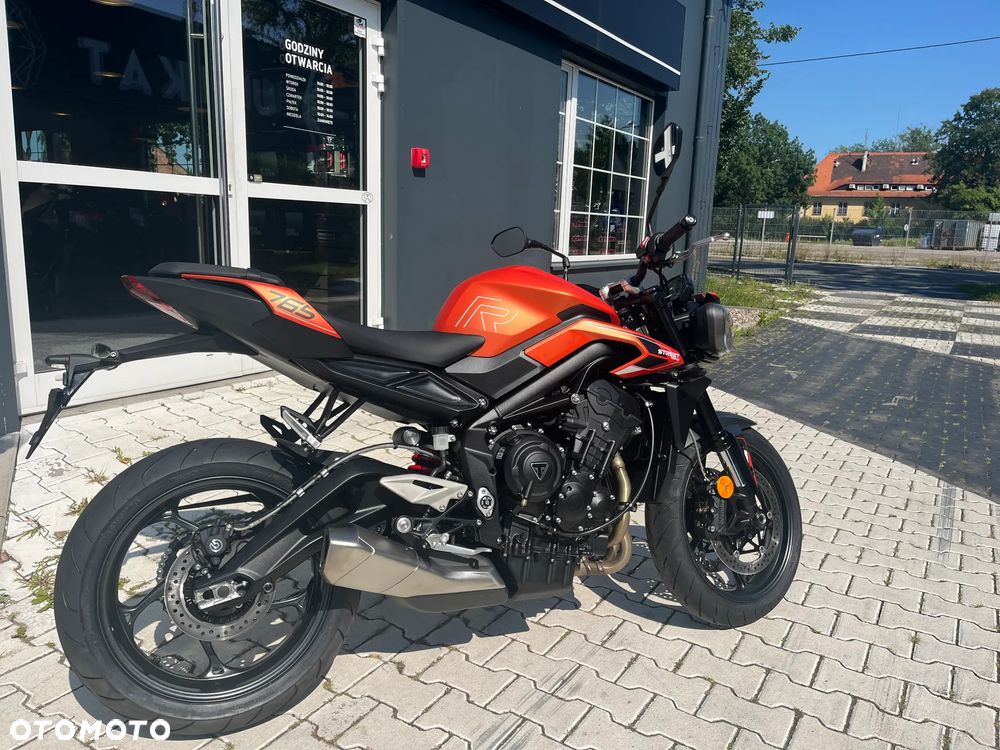Triumph Street Triple - 3