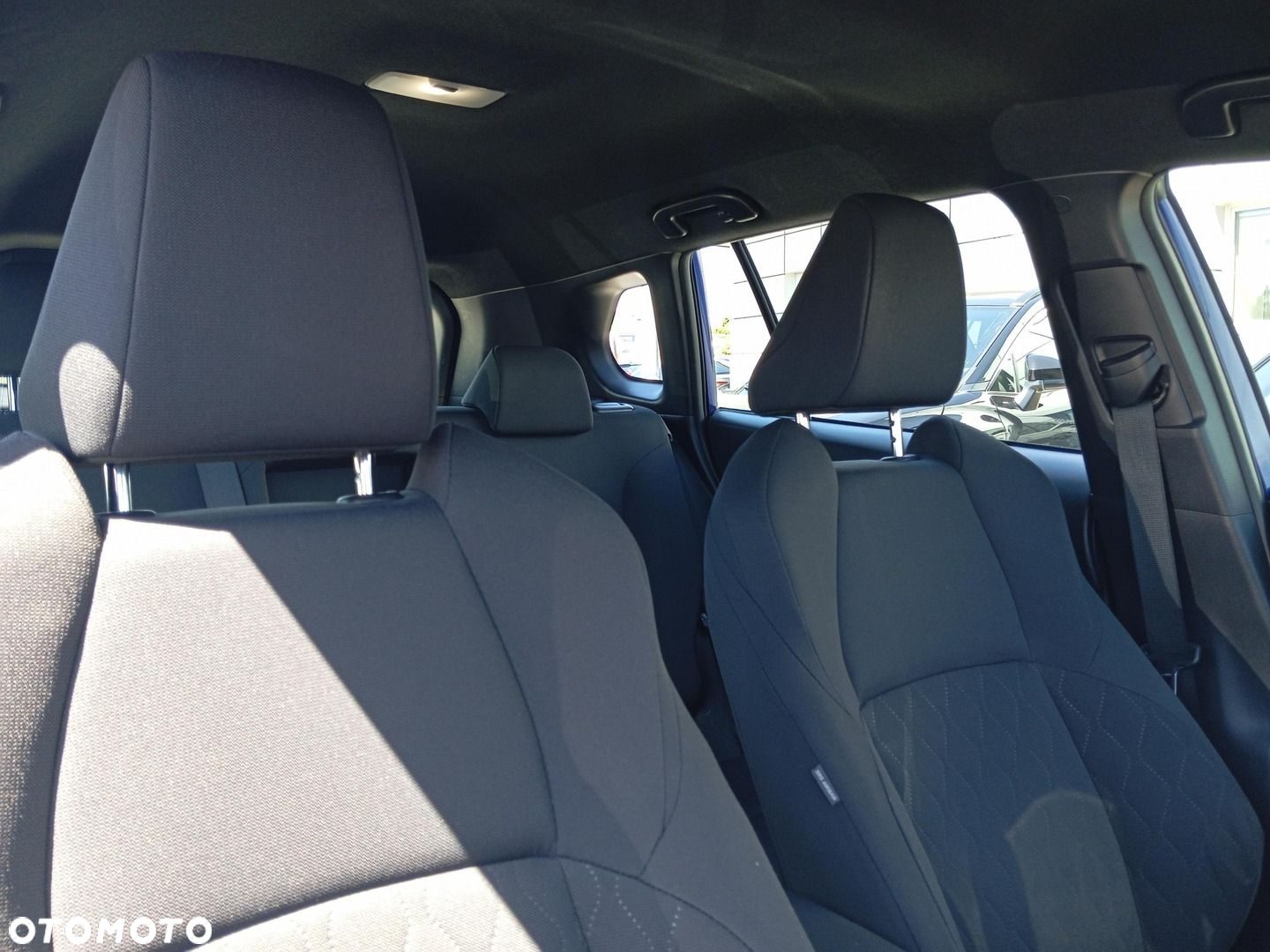 Toyota Corolla Cross 2.0 Hybrid Comfort - 19