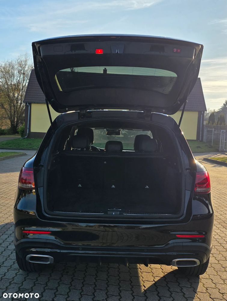 Mercedes-Benz GLC 300 4Matic 9G-TRONIC AMG Line - 10