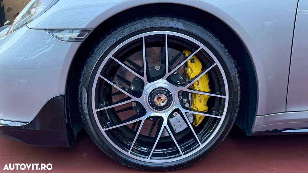 Porsche 911-TURBO-S Cabriolet - 16