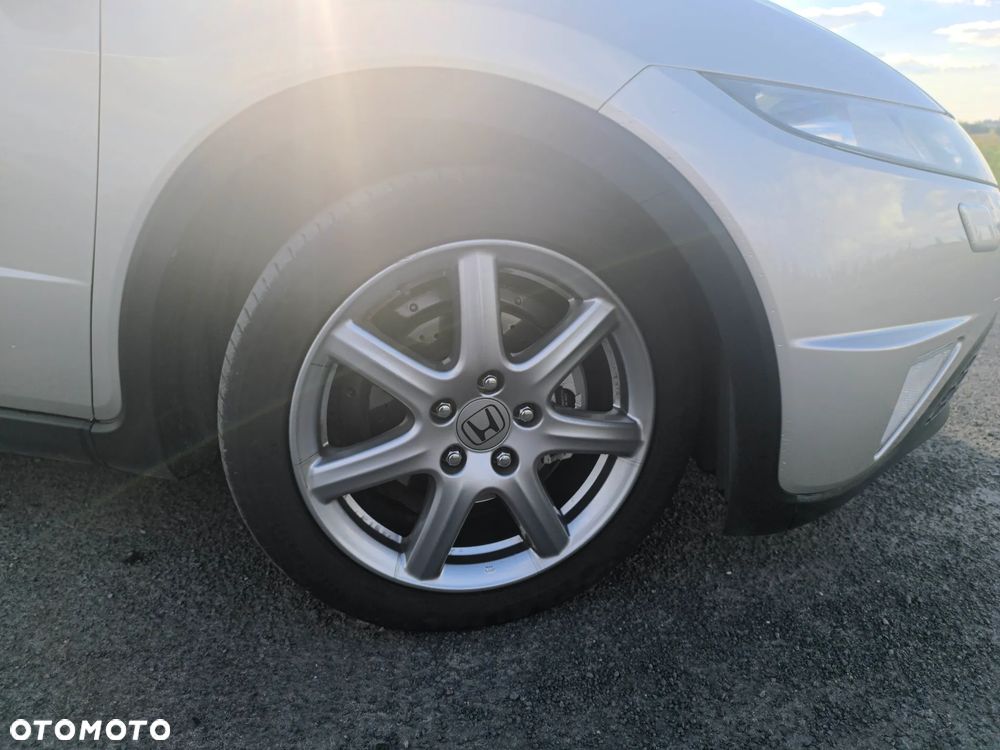 Honda Civic 1.8 Executive - 10