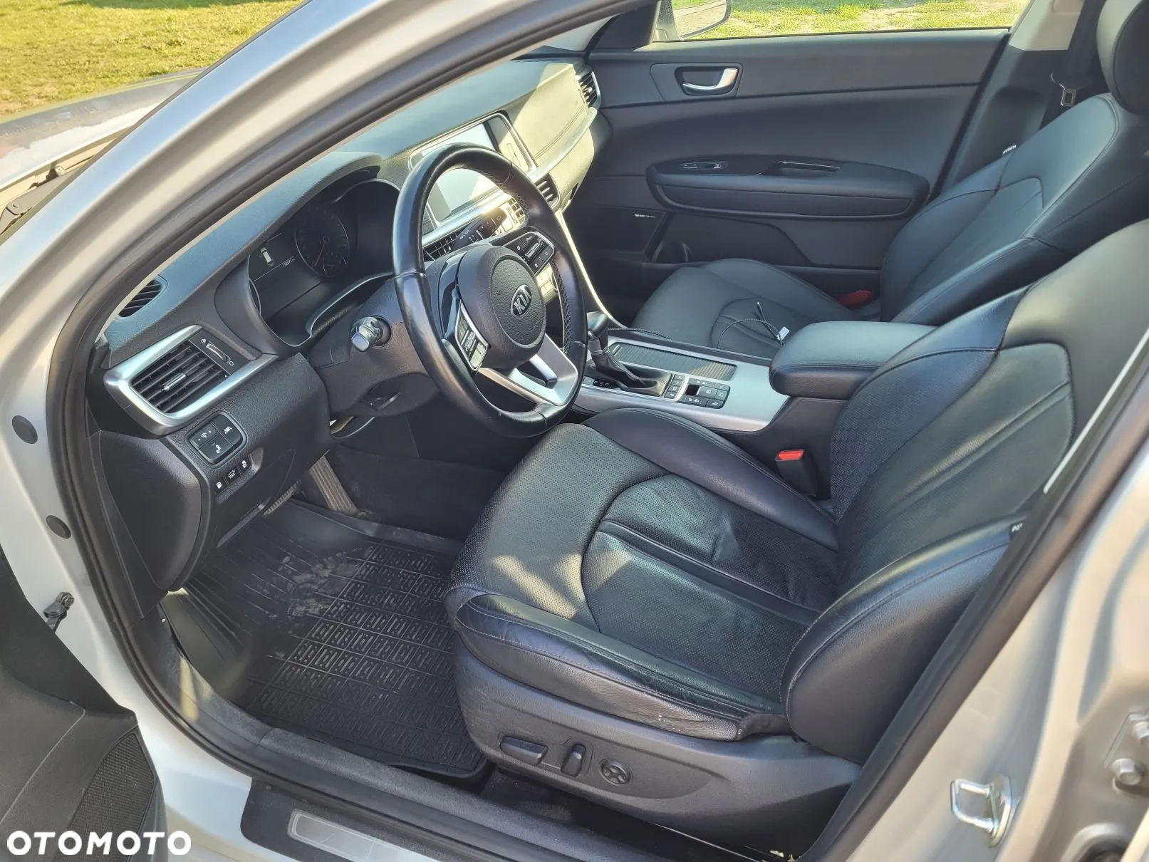 Kia Optima Plug-in Hybrid - 22