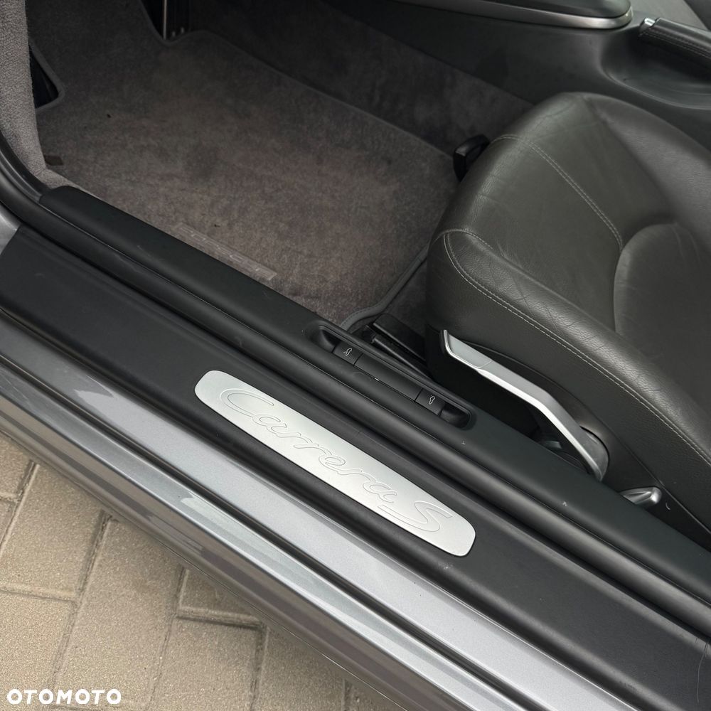 Porsche 911 - 16