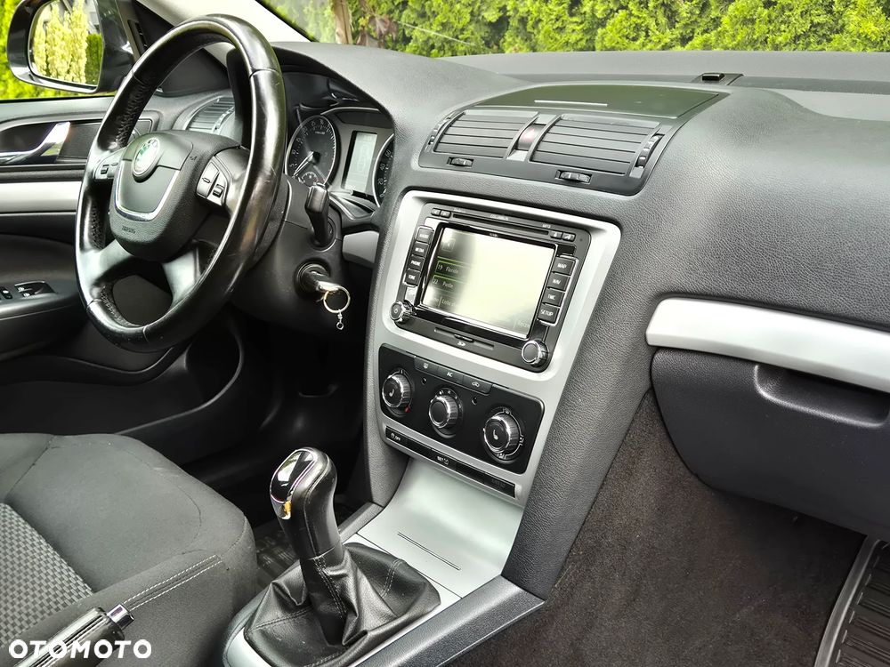 Skoda Octavia 1.6 TDI Ambiente - 39