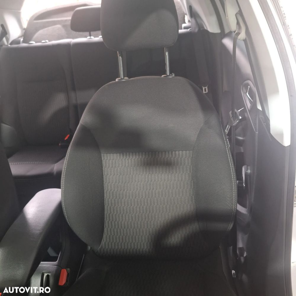 Peugeot 208 1.2 L PureTech Active - 30