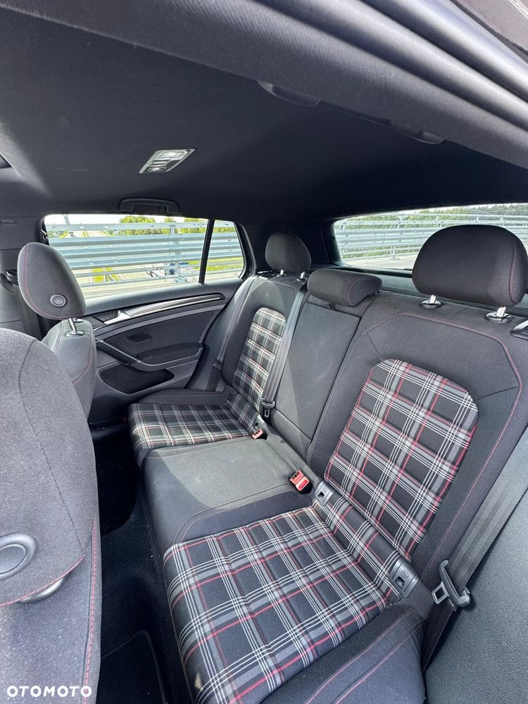 Volkswagen Golf 2.0 TSI BMT GTI - 9