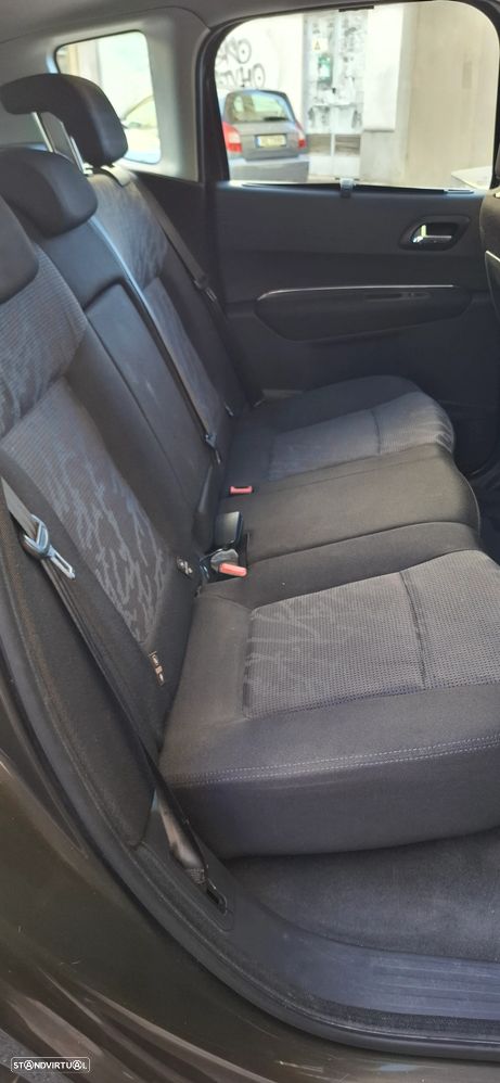 Peugeot 3008 1.6 HDi Sport - 6