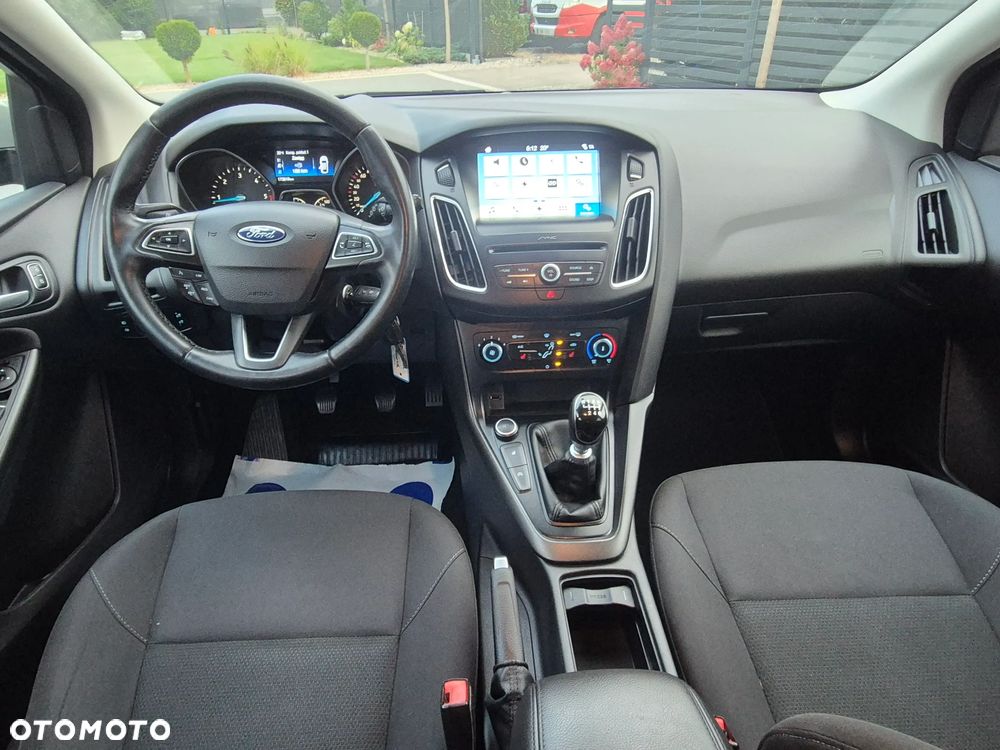 Ford Focus 1.5 TDCi SYNC Edition - 6