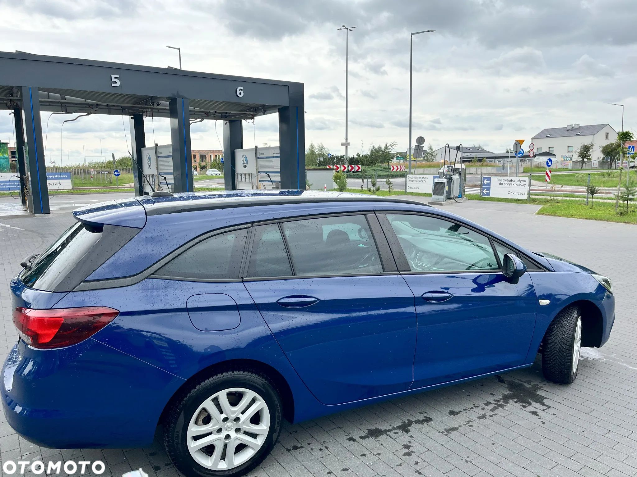 Opel Astra V 1.6 CDTI Dynamic - 1