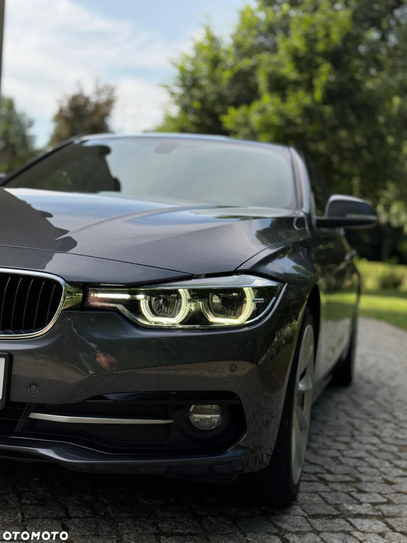 BMW Seria 3 330i - 2