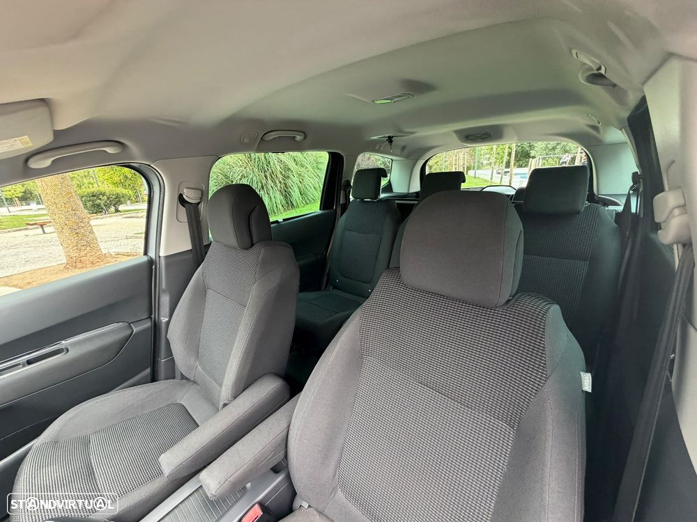 Peugeot 5008 - 29