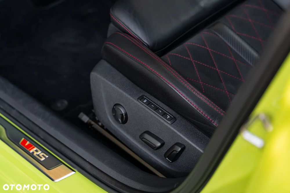 Skoda Octavia 2.0 TSI RS DSG - 25