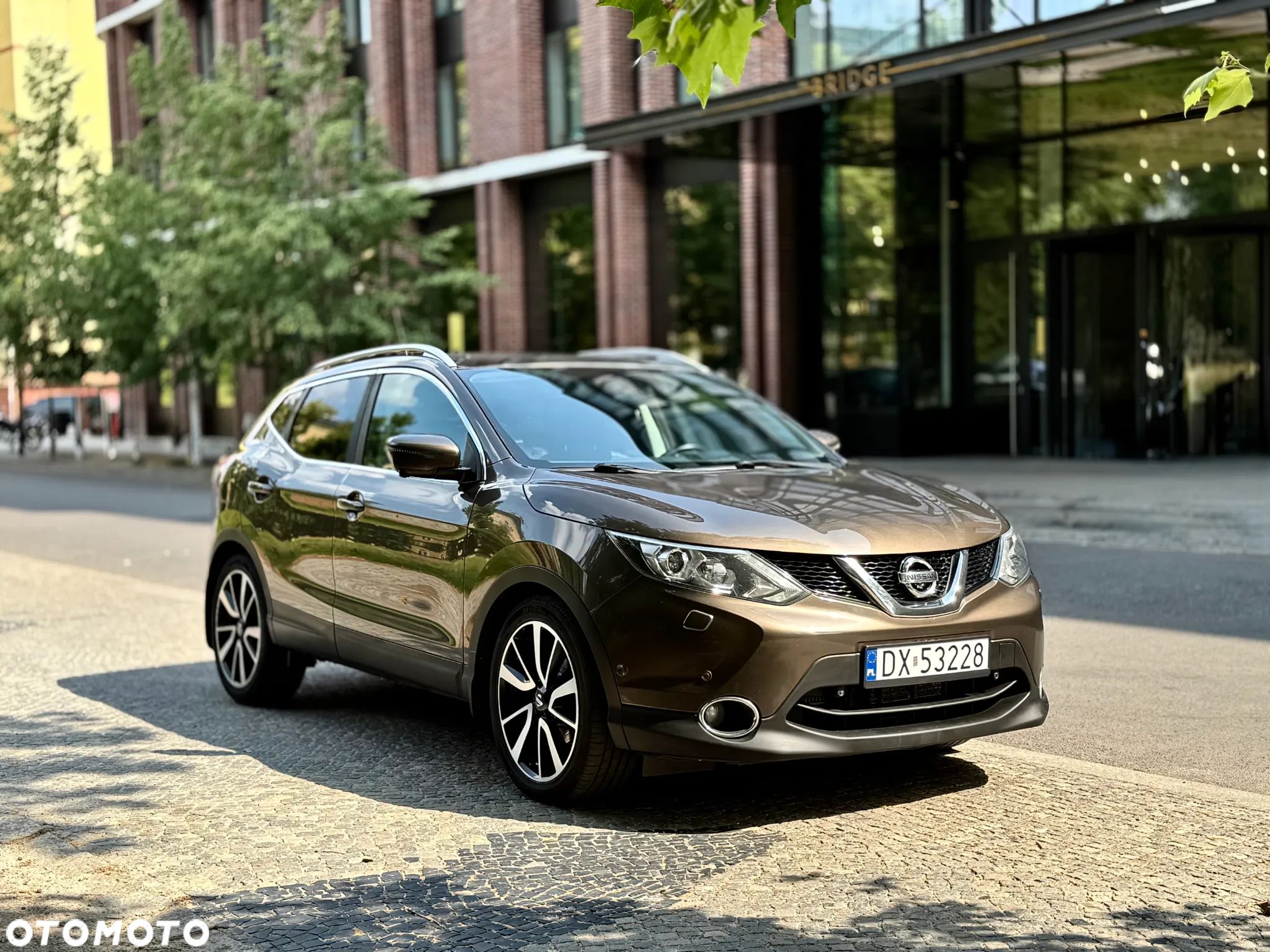 Nissan Qashqai 1.6 dCi Xtronic TEKNA - 1