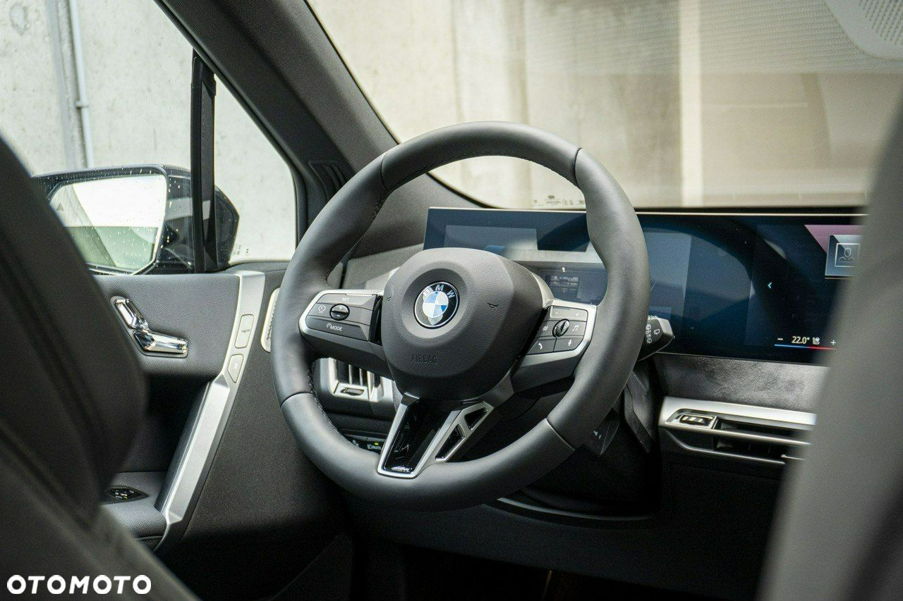 BMW iX - 20
