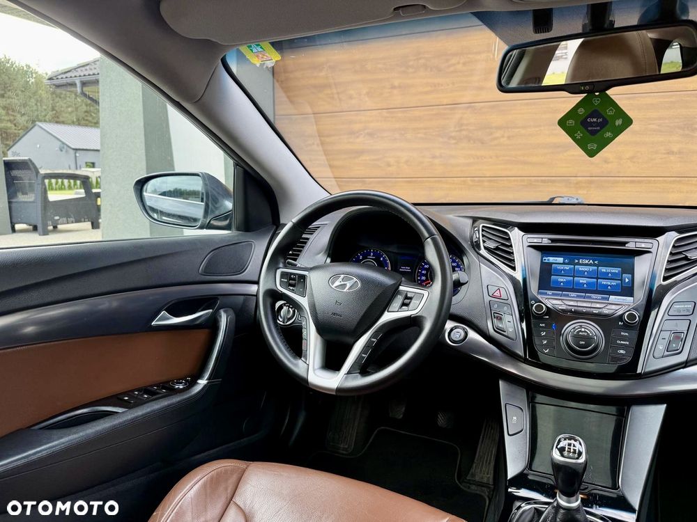 Hyundai i40 Kombi blue 1.7 CRDi Premium - 17