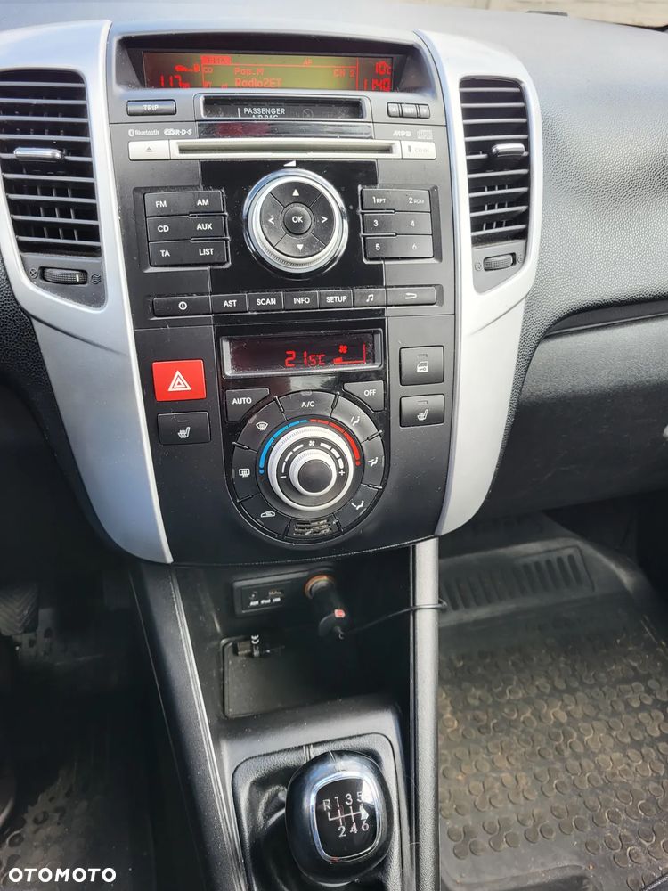 Kia Venga - 9