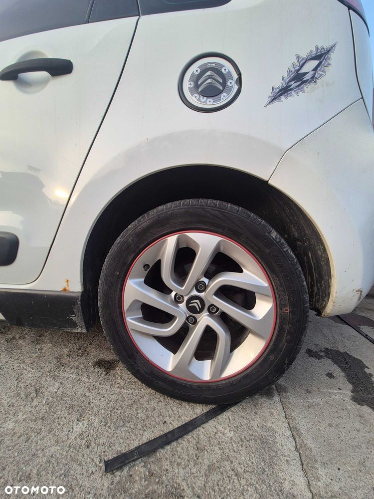 Citroen C4 Picasso 1.4 Benzyna Cały Na Części - 3